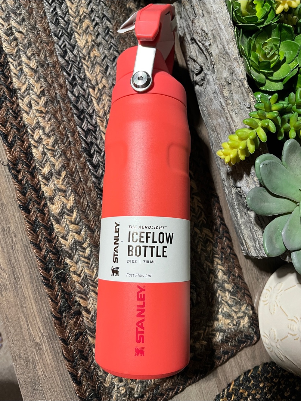 Stanley Coral-Red IceFlow Insulated Bottle